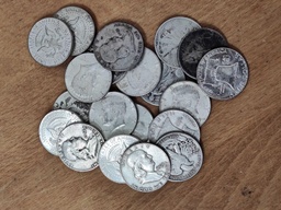 Hopeakolikoita USA, 10kpl half dollar